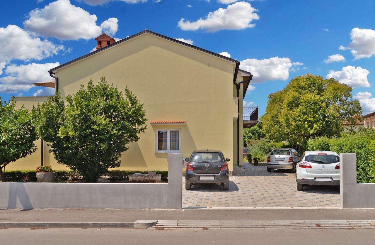 Apartments Olivera 1726 Pula Exterior foto